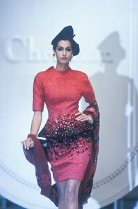 1448365132_ChristianDior1991HauteCouture13.thumb.jpg.b7246dfda61eb7302c5b1a4026a919c9.jpg