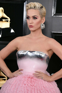 Katy+Perry+61st+Annual+Grammy+Awards+Arrivals+--QRUV-Y2pgx.jpg