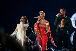 Katy+Perry+61st+Annual+Grammy+Awards+Inside+TF7YXkFAaxXx.jpg