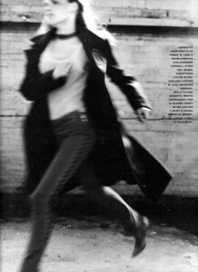 lores_Lydia Koeppel__Pictures__Editorials__Marie Claire - Leonardo V_Marie Claire-Leonardo V_0009.jpg