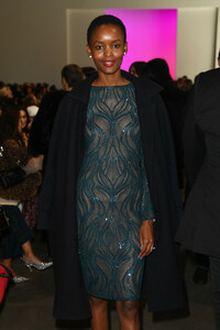 Flaviana+Matata+Tadashi+Shoji+FW+19+Fashion+1THZiD5BL_Ox.jpg