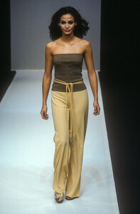 1505709287_PacoRabanne1997WomenRTW23.thumb.jpg.4eb29abb7a7986ce0718140c2effe60a.jpg