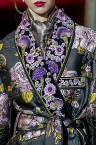 Dolce+Gabbana+Fall+2019+Details+IEeoB_EEzkQx.jpg