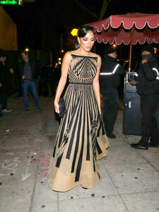 Nicole+Scherzinger+Nicole+Scherzinger+Outside+GOADIDBQ-Unx.jpg