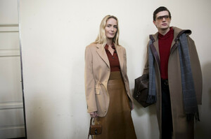 1579807012_SalvatoreFerragamoFall2019BackstageoERxvC6c4QNx.thumb.jpg.a528542352c52eaa0943e51b23418858.jpg