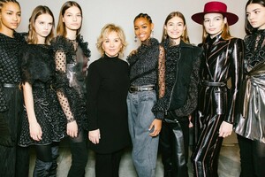 16-alberta-ferretti-fw19-backstage-corey-tenold.thumb.jpg.aa6fff2c517b4a3b5ff44346ef414b2f.jpg