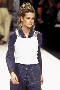 1614200796_JeanPaulGaultier1993WomenRTW119.thumb.jpg.ef638468191a76f50a1cb5a4a8ad31f9.jpg