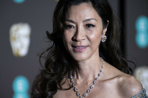 Michelle+Yeoh+EE+British+Academy+Film+Awards+1UekeDpHzckx.jpg