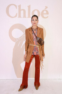 Sofia+De+Betak+Chloe+Front+Row+Paris+Fashion+UyVm6CzO9f0x.jpg