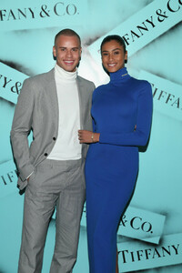 Imaan+Hammam+Tiffany+Co+Modern+Love+Photography+9GxIDatMBmxx.jpg