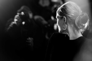 Toni+Garrn+Kindness+Strangers+Premiere+69th+OTF18mcOOIBx.jpg