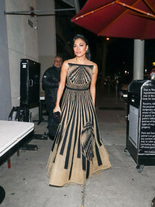 Nicole+Scherzinger+Nicole+Scherzinger+Outside+q-yXuzWweaHx.jpg