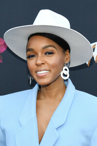 Janelle+Monae+Janelle+Monae+x+Instagram+Fem+wqowA9ugMOEx.jpg