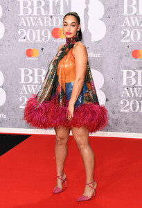 Jorja+Smith+BRIT+Awards+2019+Red+Carpet+Arrivals+Cf1mNTBt4m7x.jpg