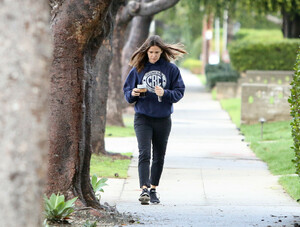 Jennifer+Garner+coffee+boxing+SI9TZ8fFrdyx.jpg