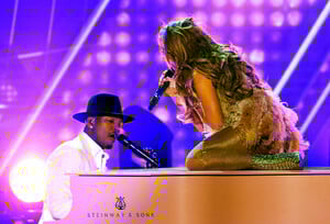 Jennifer+Lopez+61st+Annual+Grammy+Awards+Inside+Xv2RvOInGxgx.jpg