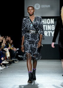Ibukun+Sammy+Oxfam+Fashion+Fighting+Poverty+3HFxWmVg-7xx.jpg