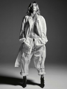 Gisele+Bundchen+Mario+Sorrenti+Porter+Magazine+(7).jpg