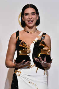 Dua+Lipa+61st+Annual+Grammy+Awards+Press+Room+XnlW-fdepcax.jpg
