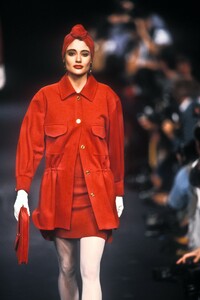 1989408848_SoniaRykiel1991WomenRTW33.thumb.jpg.5506ad0b73be2306980fd92d5ca2381d.jpg