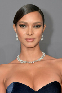 Lais+Ribeiro+amfAR+New+York+Gala+2019+Arrivals+fBoXzDhtrSMx.jpg