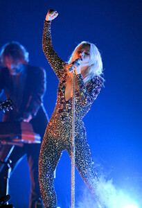 Lady+Gaga+61st+Annual+Grammy+Awards+Show+OKee8TElu0Nx.jpg