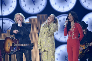 Miley+Cyrus+61st+Annual+Grammy+Awards+Show+gLCMAjXMdhUx.jpg