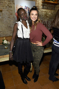 Alek+Wek+Aerie+Celebrates+AerieREAL+Role+Models+9MUbgjfsllex.jpg