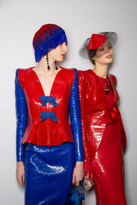 286850249_armani-prive-hc-bks-m-rs19-3176(1).thumb.jpg.d7c67abe7cba70bf10dc44048ad0f1cb.jpg