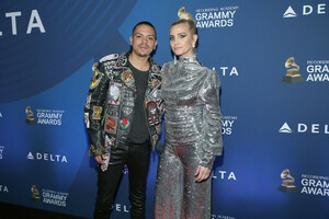 Ashlee+Simpson+Delta+Air+Lines+2019+GRAMMY+Vm-h_a3Ckgrx.jpg