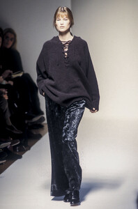 2_jil-sander-fw-1993-13_html.thumb.JPEG.4362b22fe8347d24b8915146bd71c038.JPEG