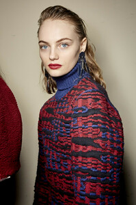 Salvatore+Ferragamo+Fall+2019+Backstage+d2cV1F732UUx.jpg