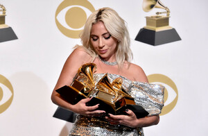 Lady+Gaga+61st+Annual+Grammy+Awards+Press+V_HY_UgxFKXx.jpg