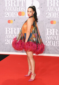 Jorja+Smith+BRIT+Awards+2019+Red+Carpet+Arrivals+a9IVIpLM3a2x.jpg