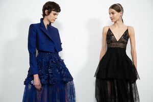 395509773_givenchy-hc-bks-m-rs19-3495(1).thumb.jpg.c81209d506baa40dd6d831f3a284a3e7.jpg