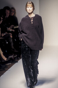 3_jil-sander-fw-1993-14_html.thumb.JPEG.832059251ddd95bf087dc5ec392b9518.JPEG