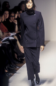 3_jil-sander-fw-1993-4_html.thumb.JPEG.e1757c21c1e97fd8d4514adfe4dc9217.JPEG