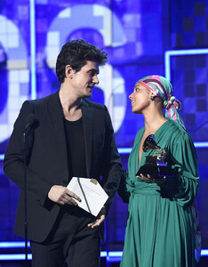 Alicia+Keys+61st+Annual+Grammy+Awards+Show+0MjWqLTmTN_x.jpg