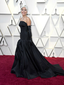 Lady+Gaga+91st+Annual+Academy+Awards+Arrivals+-rRUvhpEOQdx.jpg