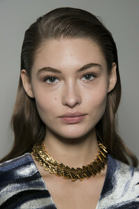 457248819_RobertoCavalliFall2019BackstageDLaEUouygXqx.thumb.jpg.657800e3c9625bfa6e22fc1615d17b2e.jpg