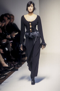4_jil-sander-fw-1993-15_html.thumb.JPEG.493b4c0ddcef4198e0469bff5ce4c558.JPEG