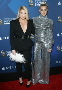 Ashlee+Simpson+Delta+Air+Lines+Celebrates+Ax8sLMTg4hBx.jpg