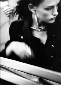 lores_Lydia Koeppel__Pictures__Editorials__Marie Claire - Leonardo V_Marie Claire-Leonardo V_0007.jpg