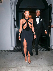 Kim+Kardashian+Kim+Kardashian+outside+Craig+xctIgJhMNRdx.jpg