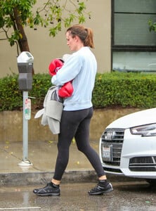 Jennifer+Garner+after+boxing+TV1K_9KQy4ex.jpg