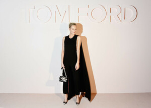 Poppy+Delevingne+Tom+Ford+FW+2019+Arrivals+ztESOA0ZvAbx.jpg