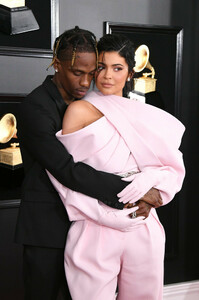 Kylie+Jenner+61st+Annual+Grammy+Awards+Arrivals+_TxK7zBIr5xx.jpg