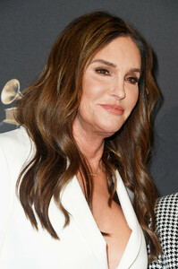 Caitlyn+Jenner+Pre+GRAMMY+Gala+GRAMMY+Salute+EeavpiNANIax.jpg