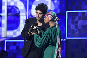 Alicia+Keys+61st+Annual+Grammy+Awards+Show+mFCJd4p3pymx.jpg