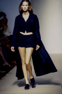 5_jil-sander-ss-1993-6_html.thumb.JPEG.e4420d2a6571544fe5edfe7e0ea3e45f.JPEG